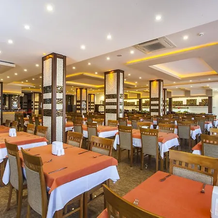 Kleopatra Ada 3* Alanya
