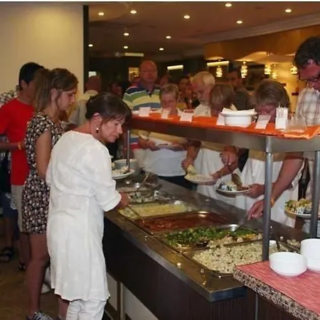 Hotel Kleopatra Ada 3*