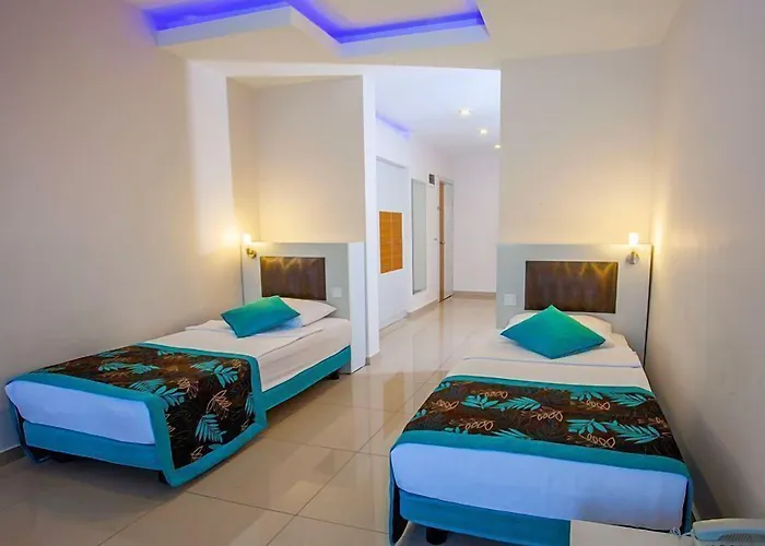 Hotel Kleopatra Ada 3*