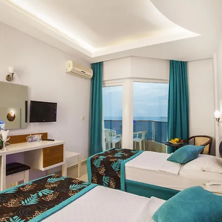 Hotel Kleopatra Ada 3*